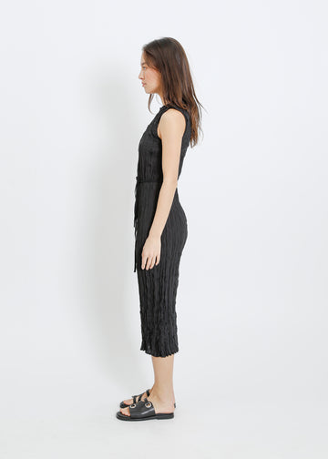 REAH PLEAT DRESS / BLACK