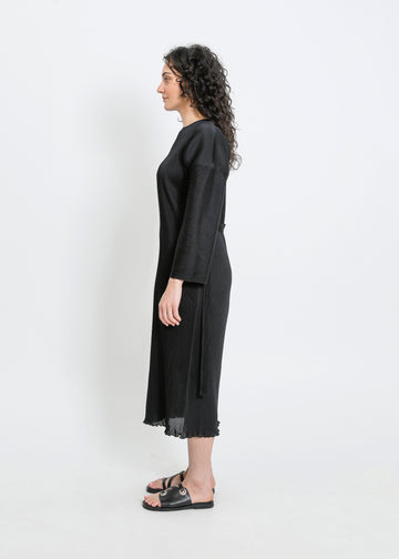 VIOLET PLEAT DRESS / BLACK