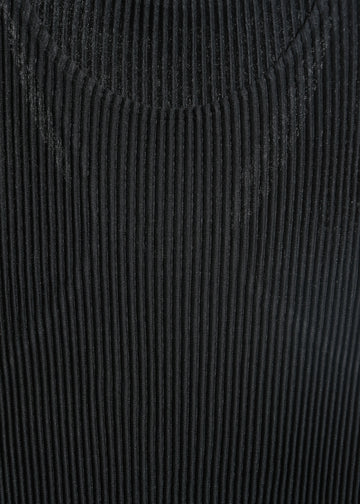 WILLOW PLEAT DRESS / BLACK