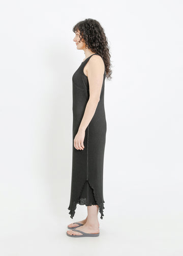 WILLOW PLEAT DRESS / BLACK