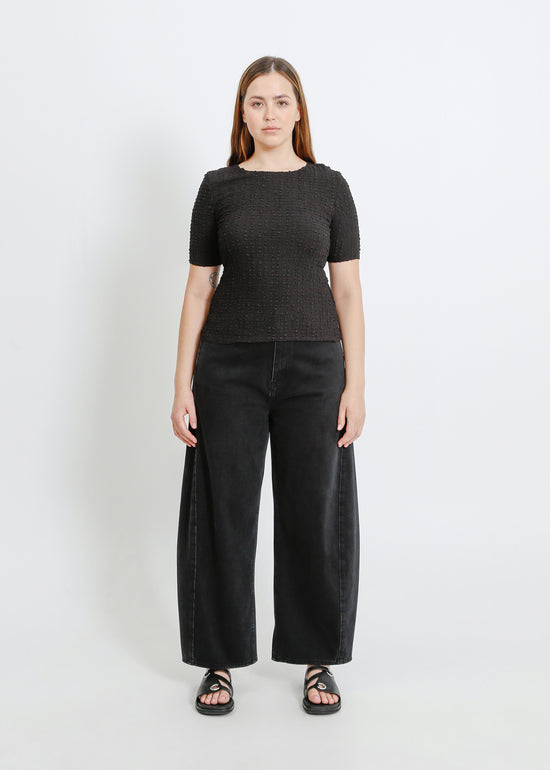 SUTTON PLEAT TEE / BLACK