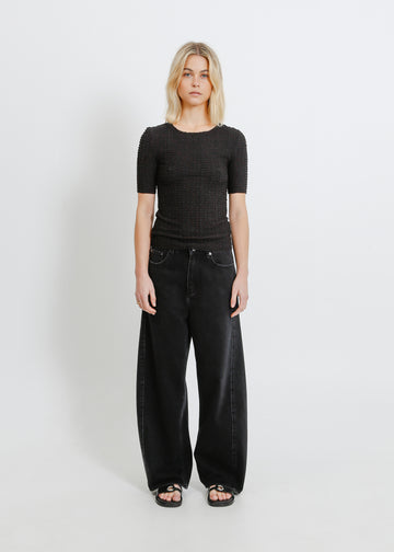 SUTTON PLEAT TEE / BLACK