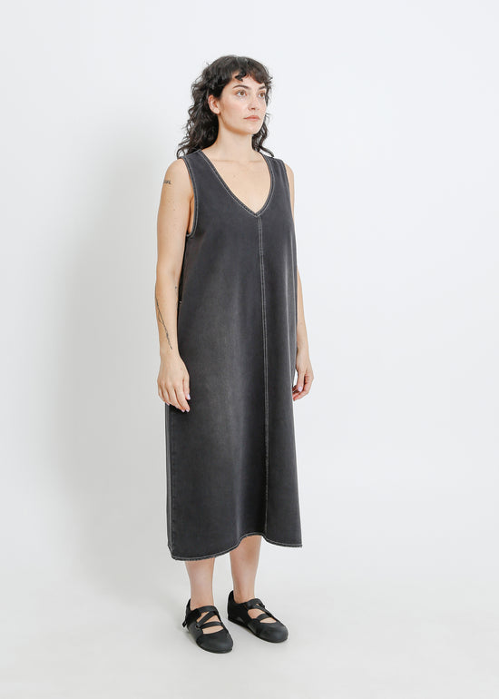 ELENA DENIM PINAFORE / WASHED BLACK