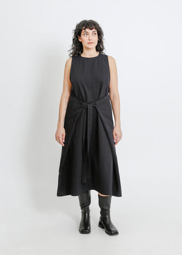 Archer Pinafore / Black