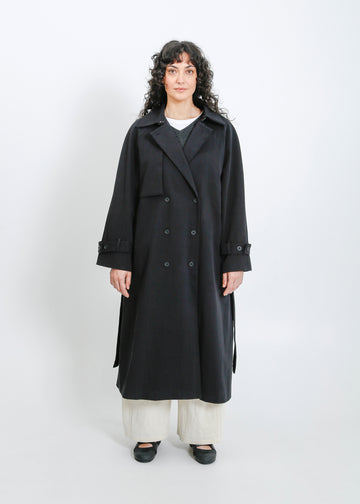 Julius Trench / Black