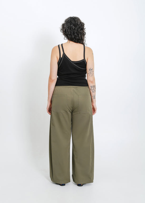 Isaiah Pant / Khaki