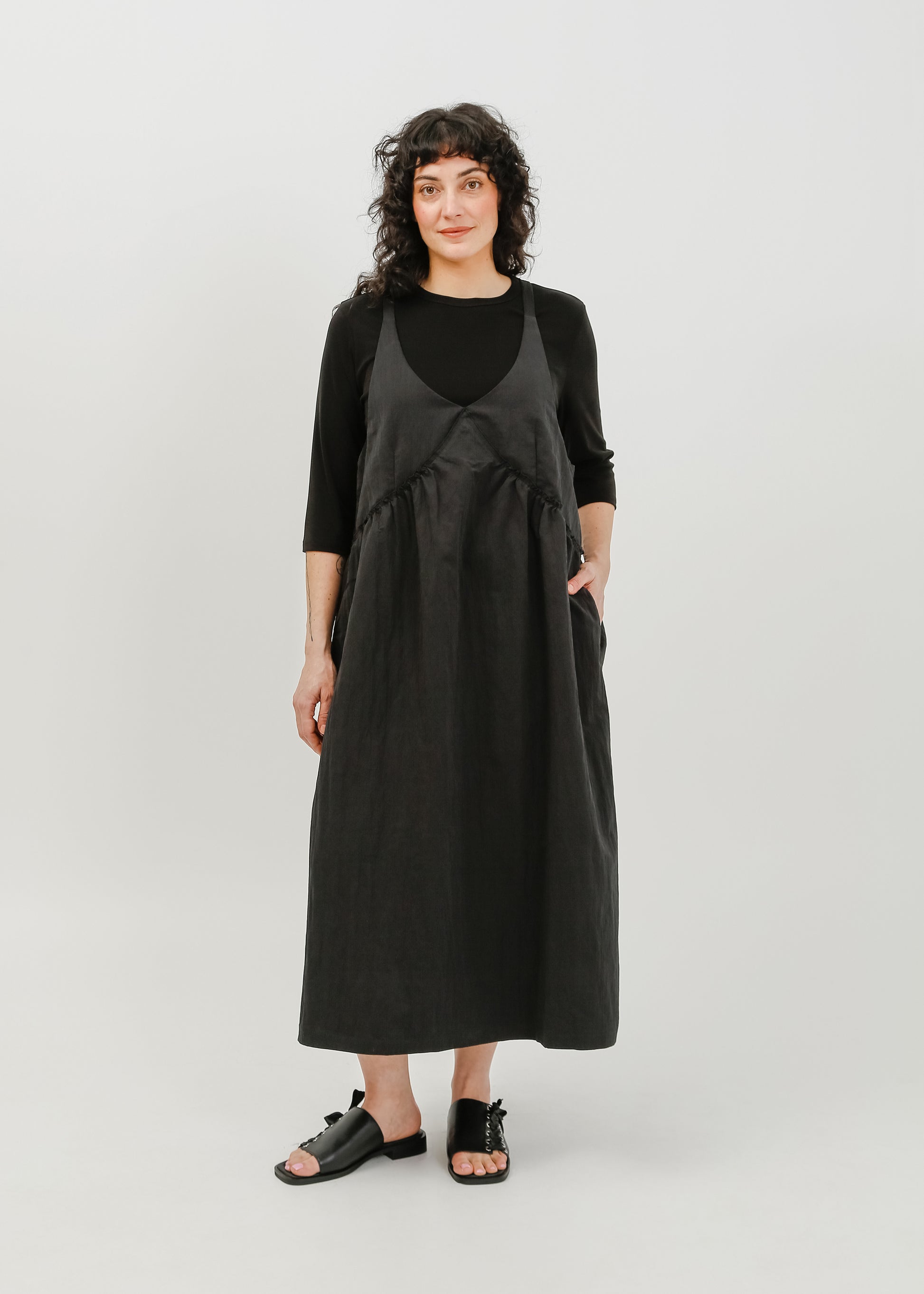 Roy Pinafore Dress / Black - 
Black (image 1)