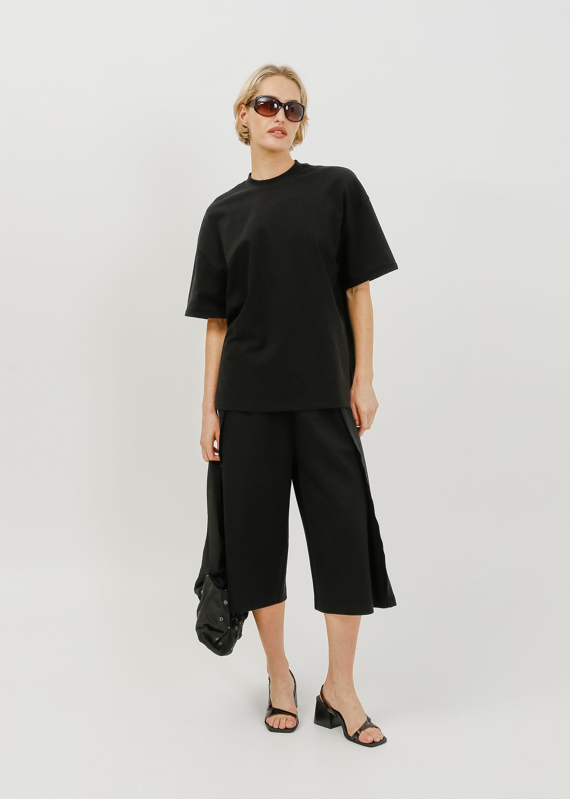 Maxwell Tee / Black - 
Black (image 5)