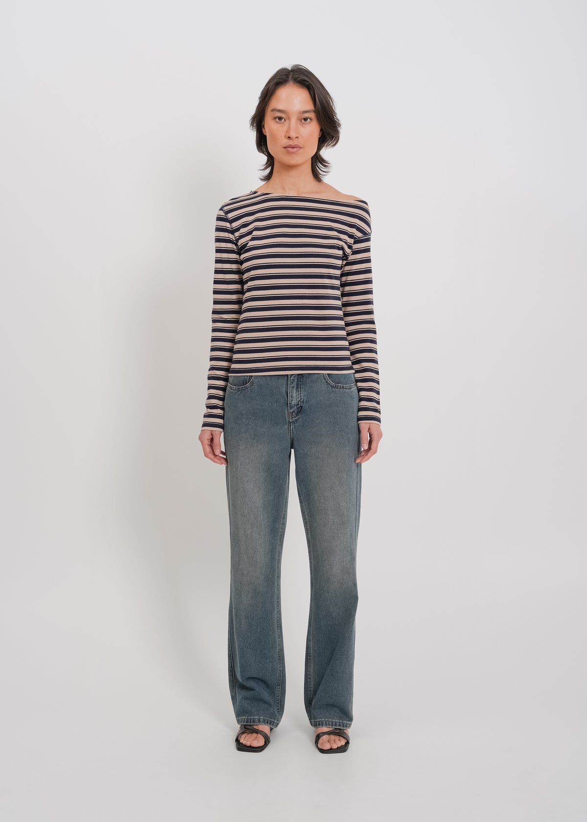 Genevieve Top / Beige-Navy - 
Beige Navy (image 1)