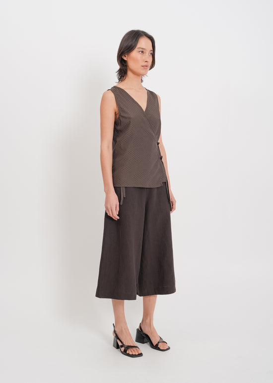 Ellen Wrap Top / Chocolate