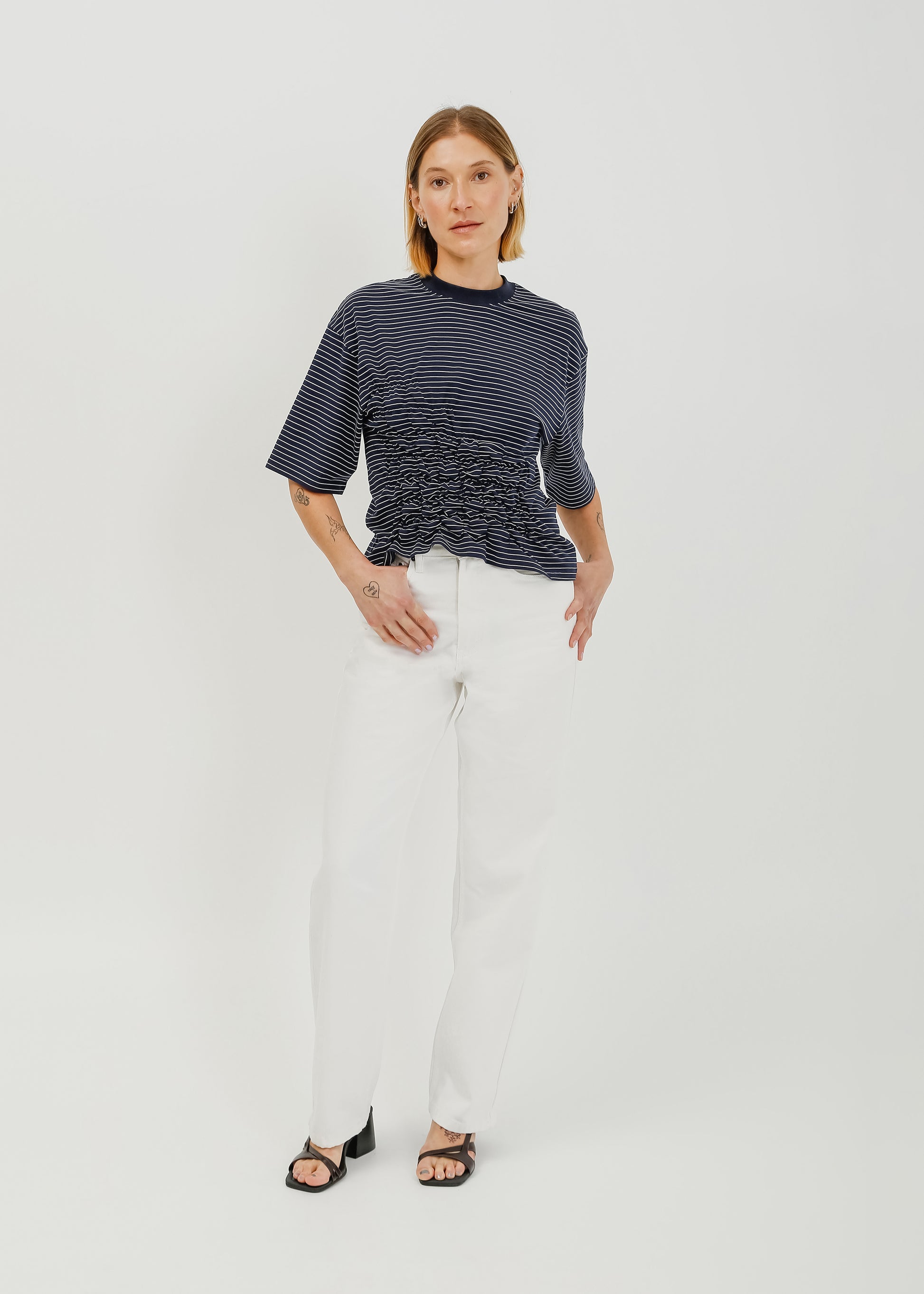 Juniper Tee / Navy-White - 
Navy White (image 1)