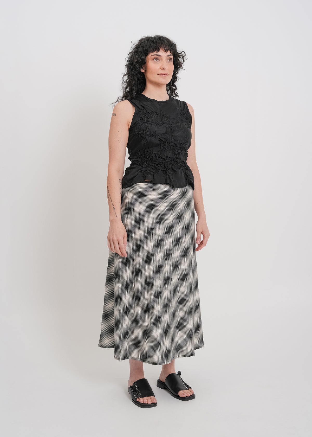 Bennie Skirt / White-Black - 
White Black (image 2)