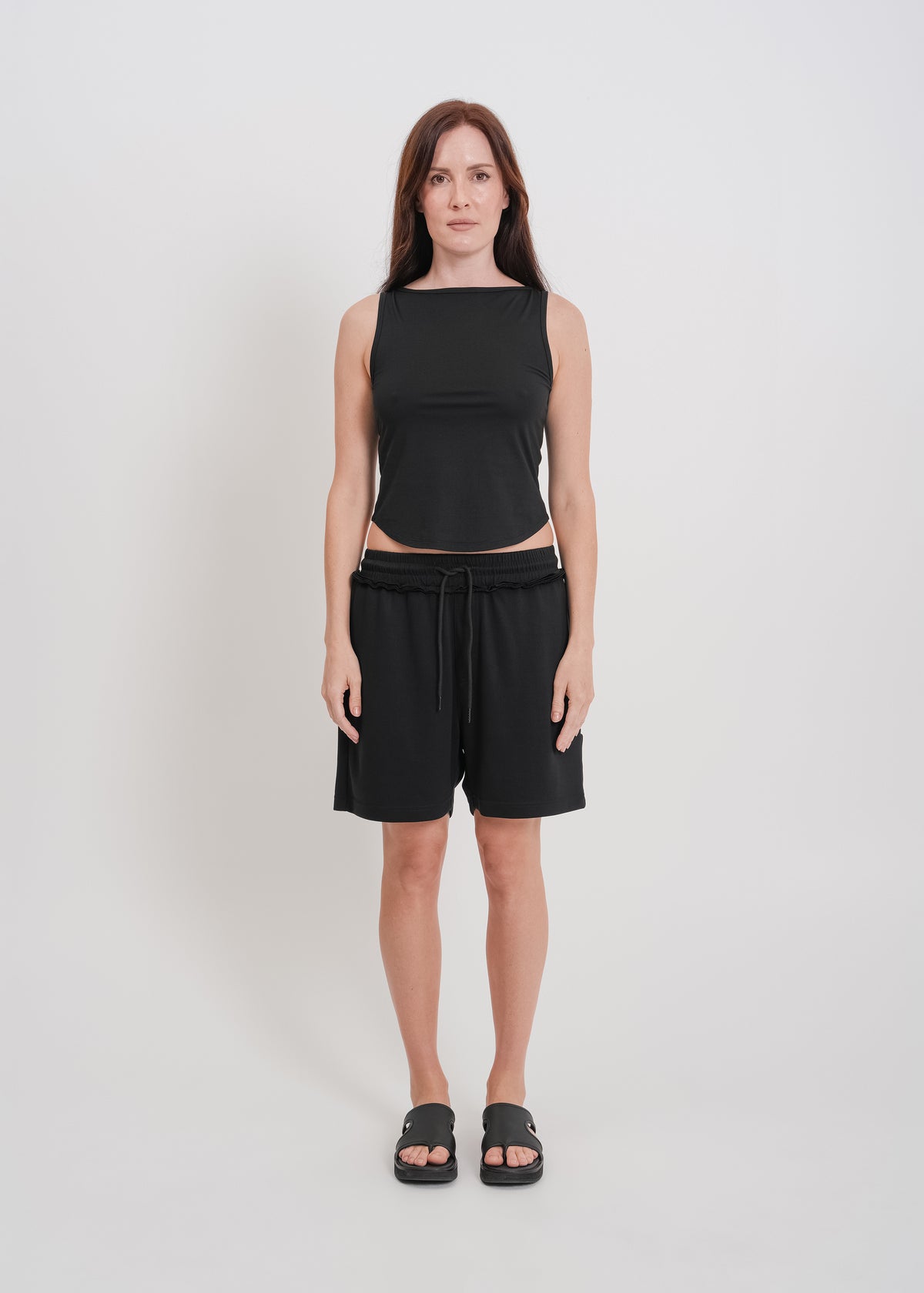 Arwen Short / Black - 
Black (image 1)
