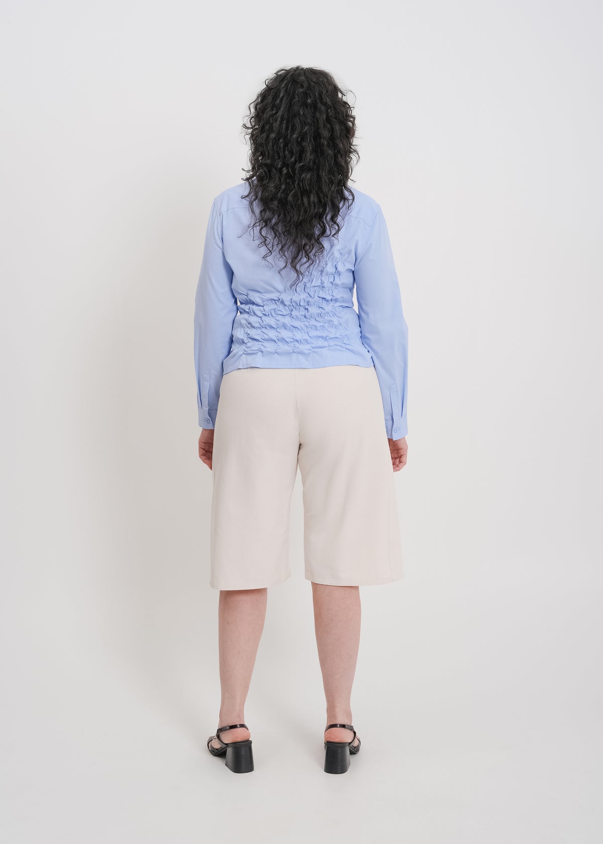 Hanna Short / Cream - 
Cream (image 9)