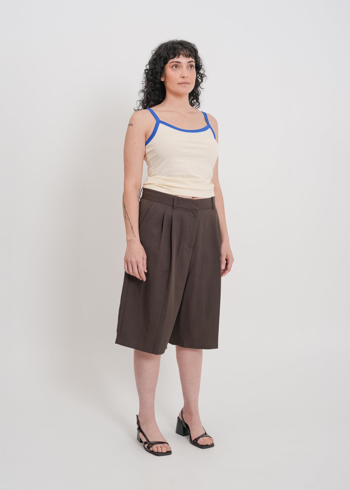 Saige Tailored Short / Chocolate - 
Chocolate (image 8)