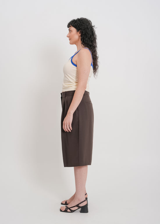 Saige Tailored Short / Chocolate
