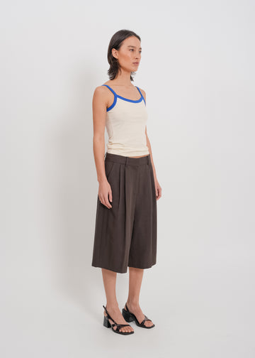 Saige Tailored Short / Chocolate