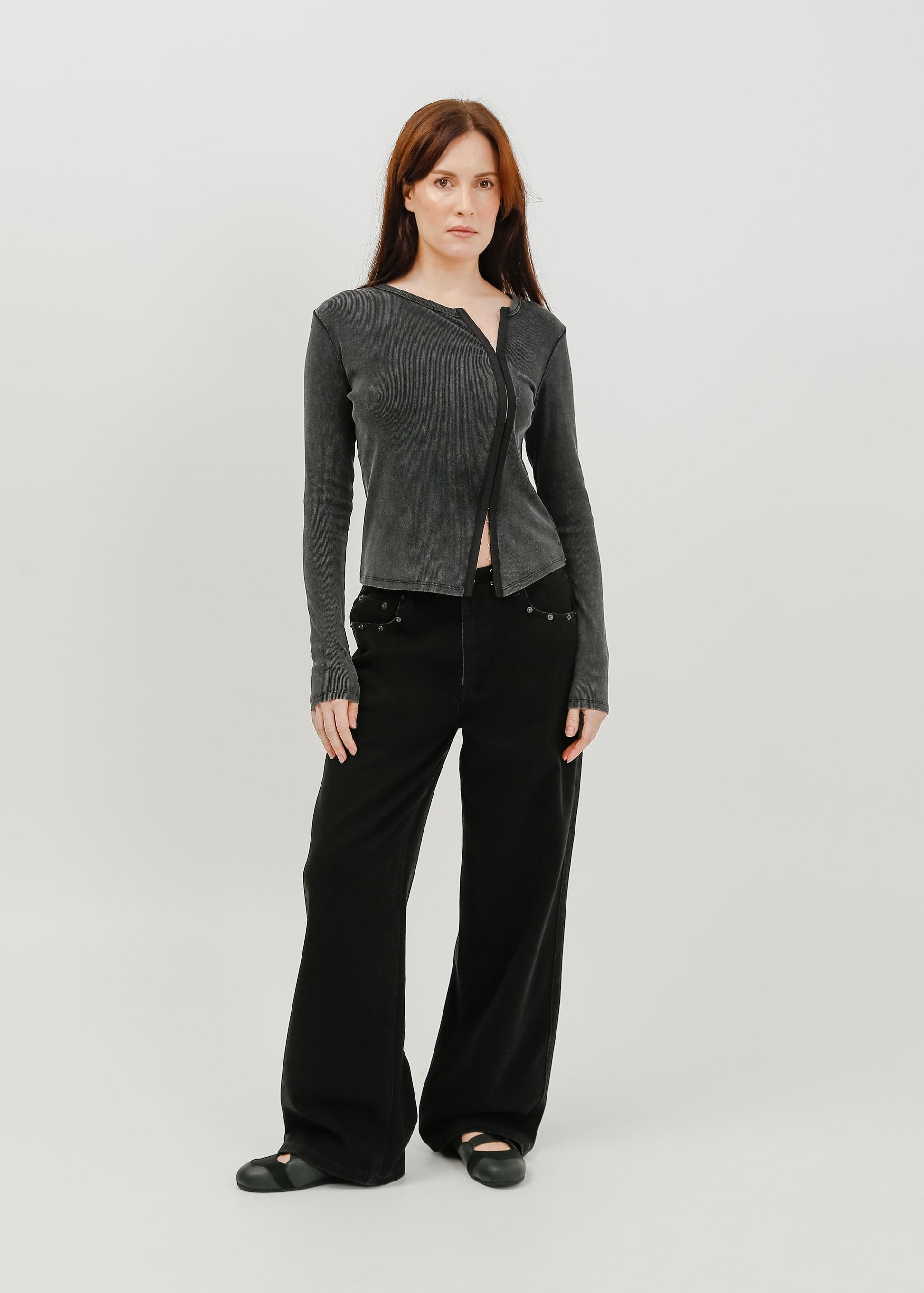 Laney Jean / Black - 
Black (image 1)