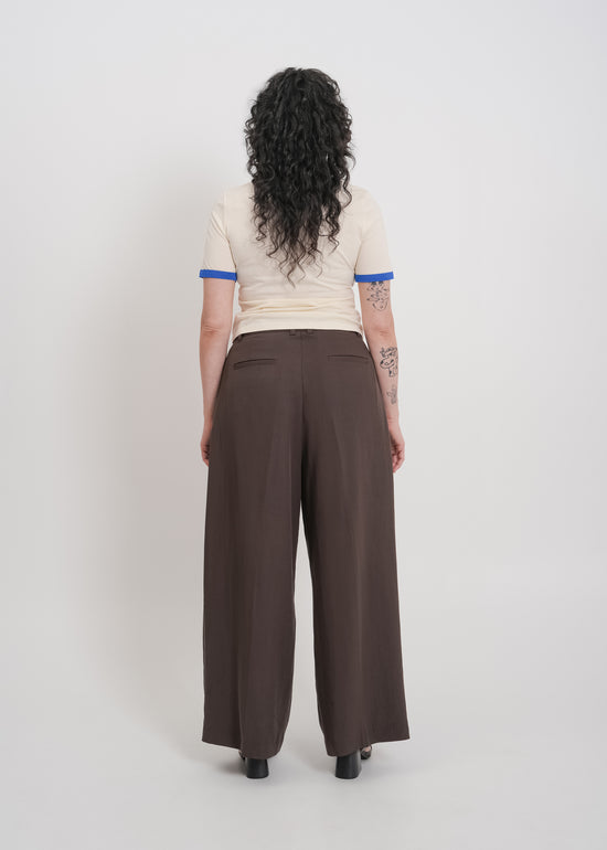 Aris Pant / Chocolate