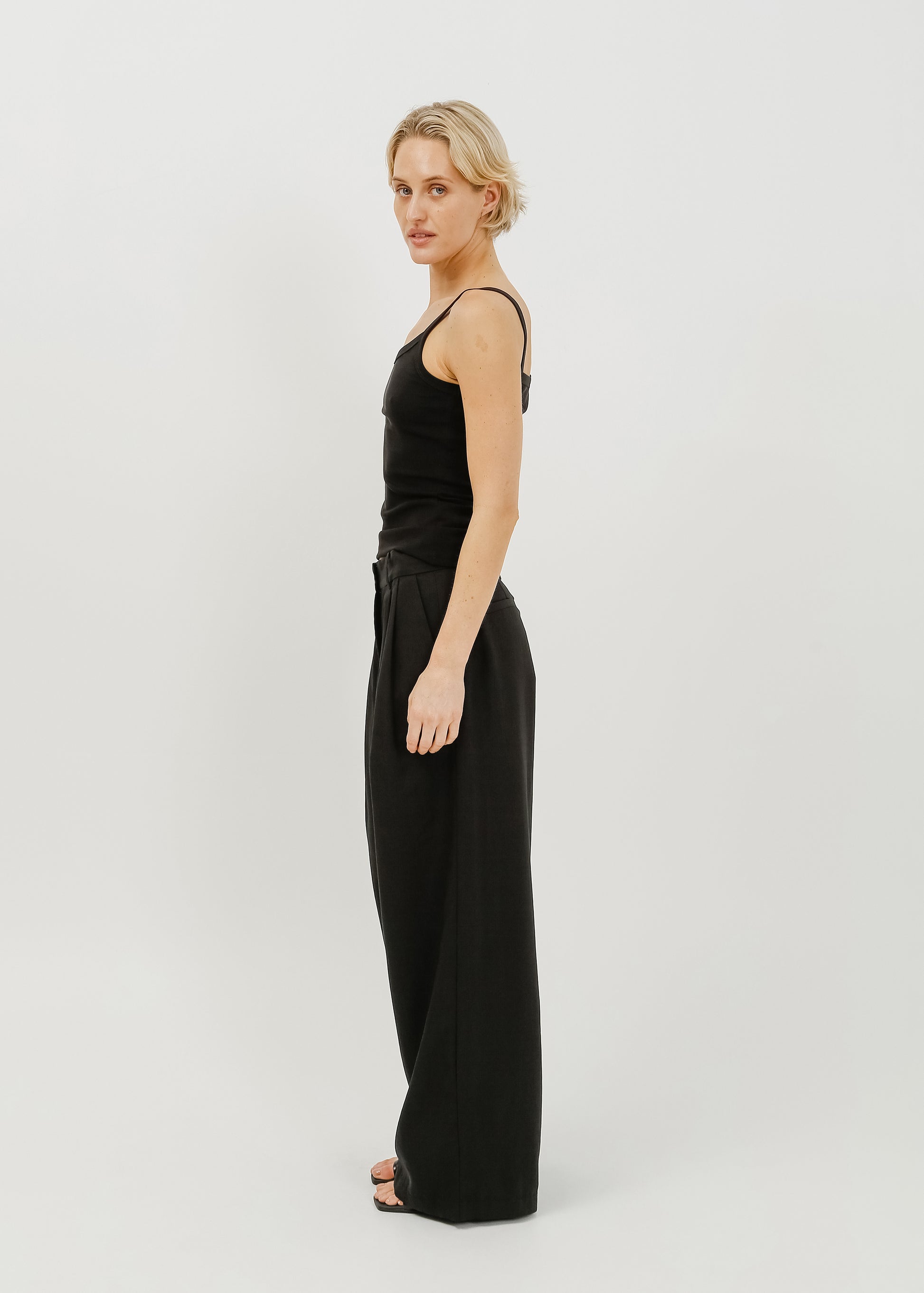 Aris Pant / Black - 
Black (image 3)