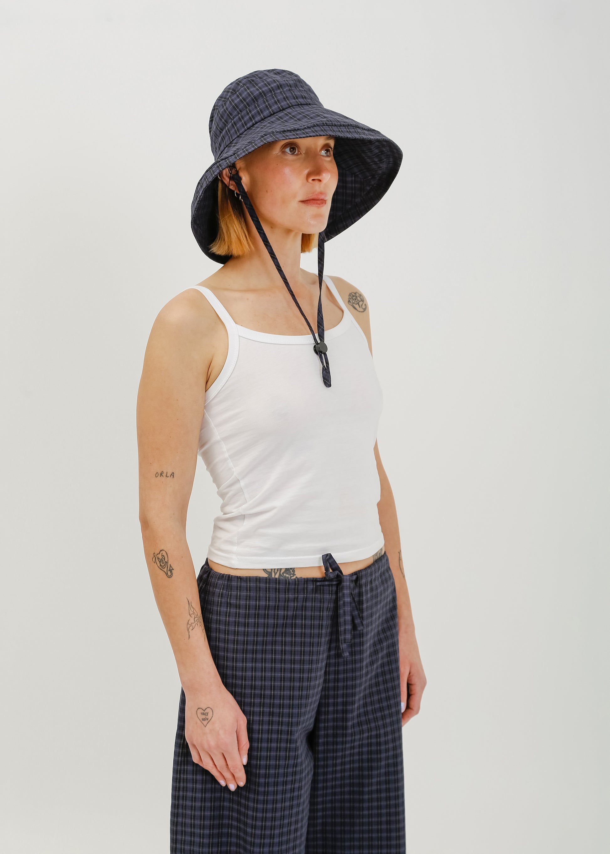 Saya Hat / Black-Navy Check - 
Black Navy Check (image 1)