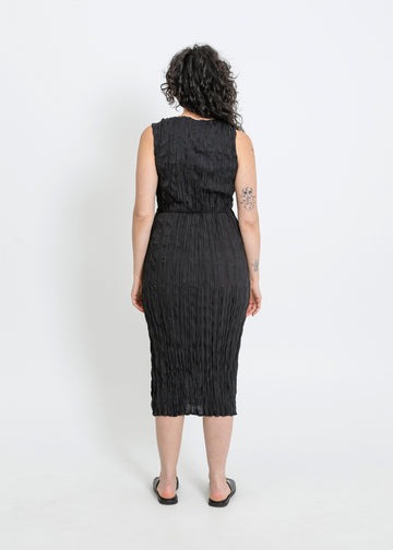 REAH PLEAT DRESS / BLACK
