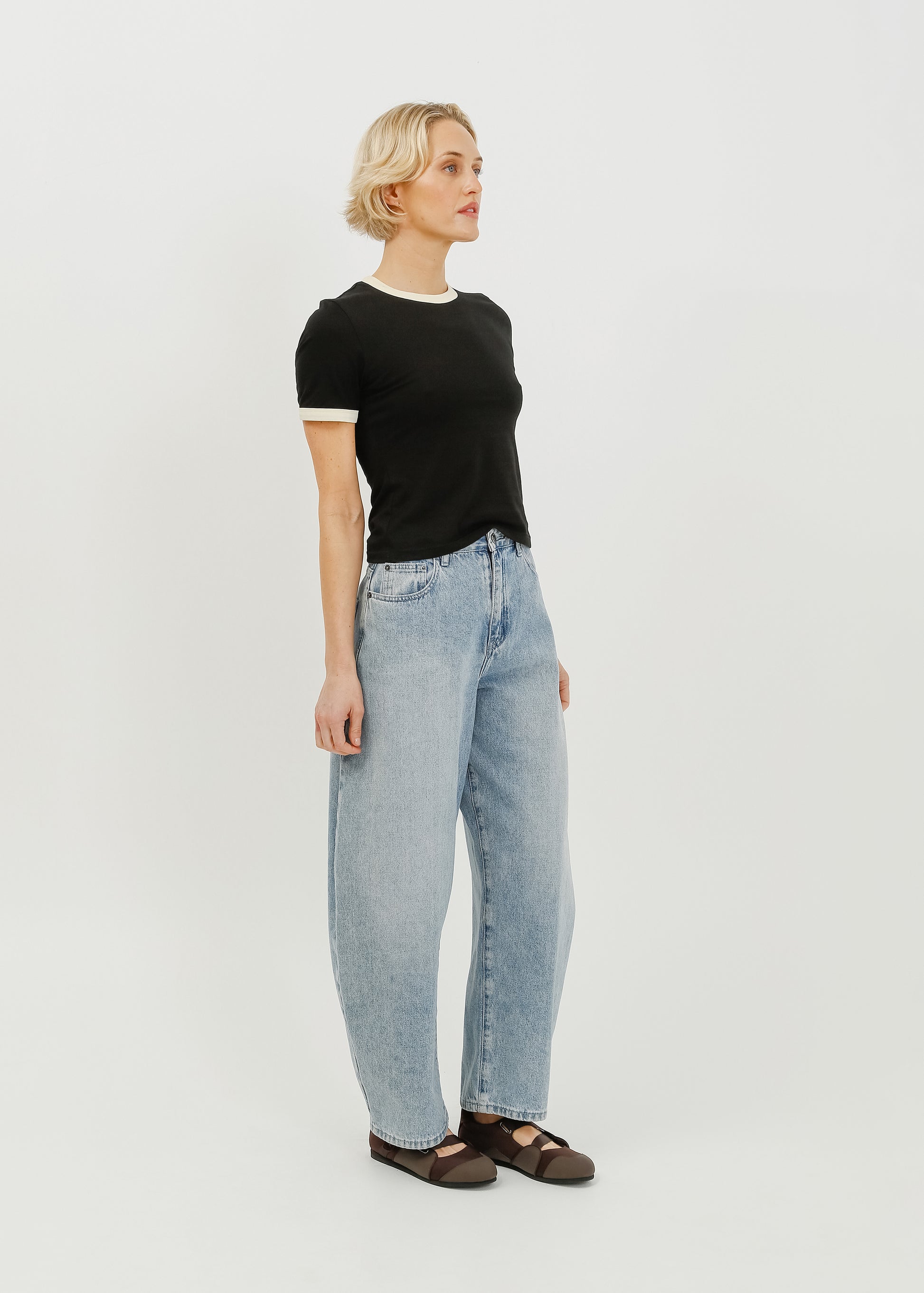 Essex Jean / Light Indigo - 
Light Indigo (image 2)