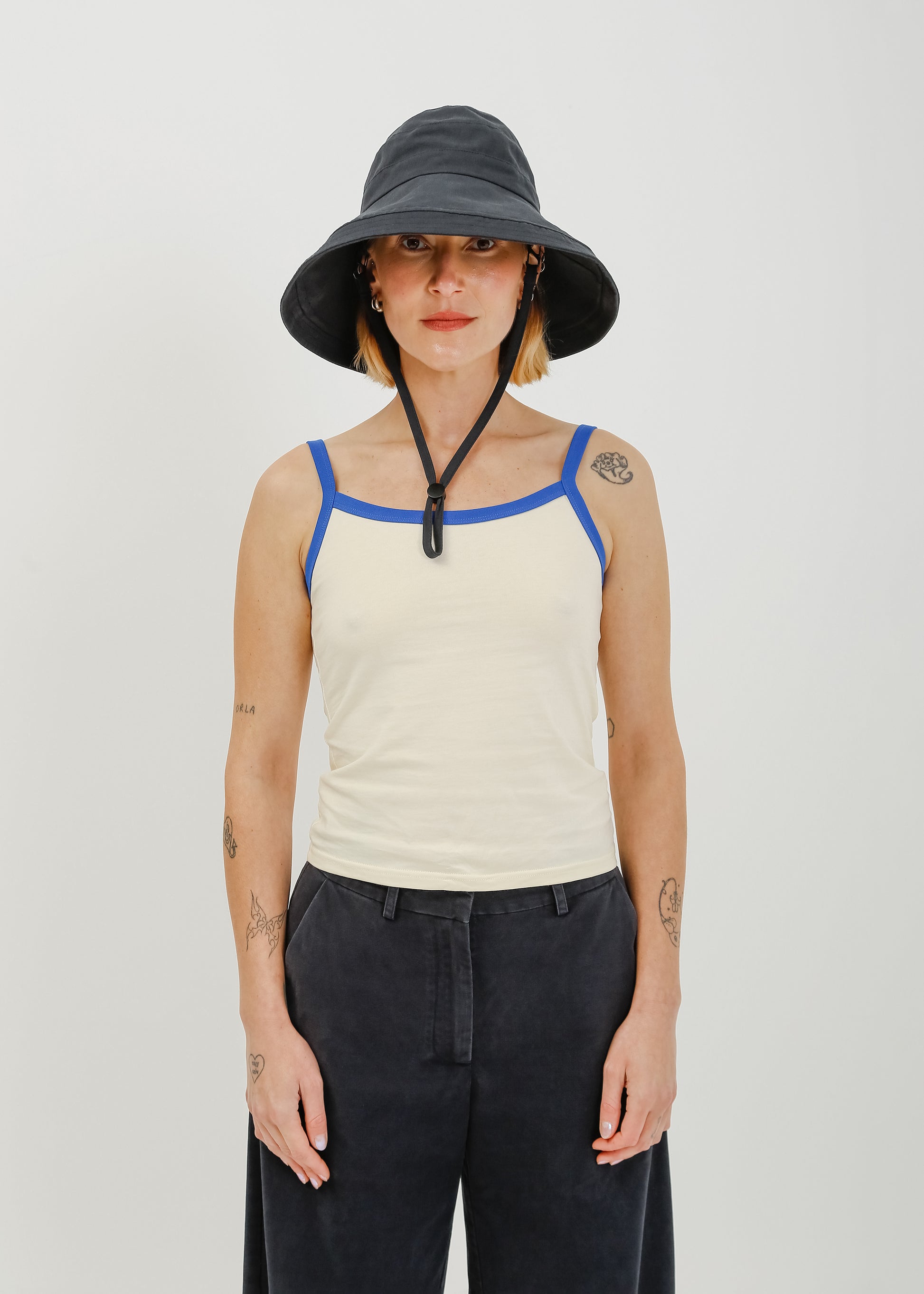 Saya Hat / Navy - 
BlackNavy (image 2)