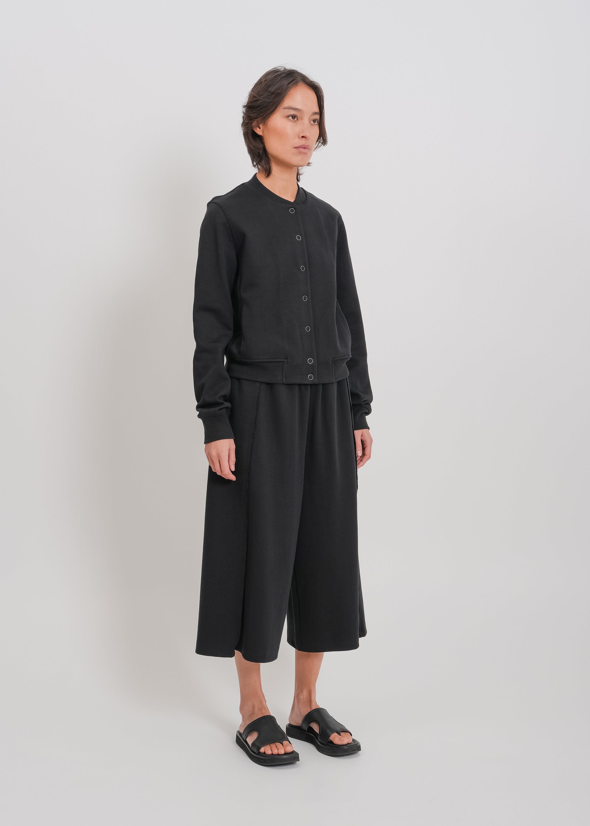 Base Bomber / Black - 
Black (image 5)