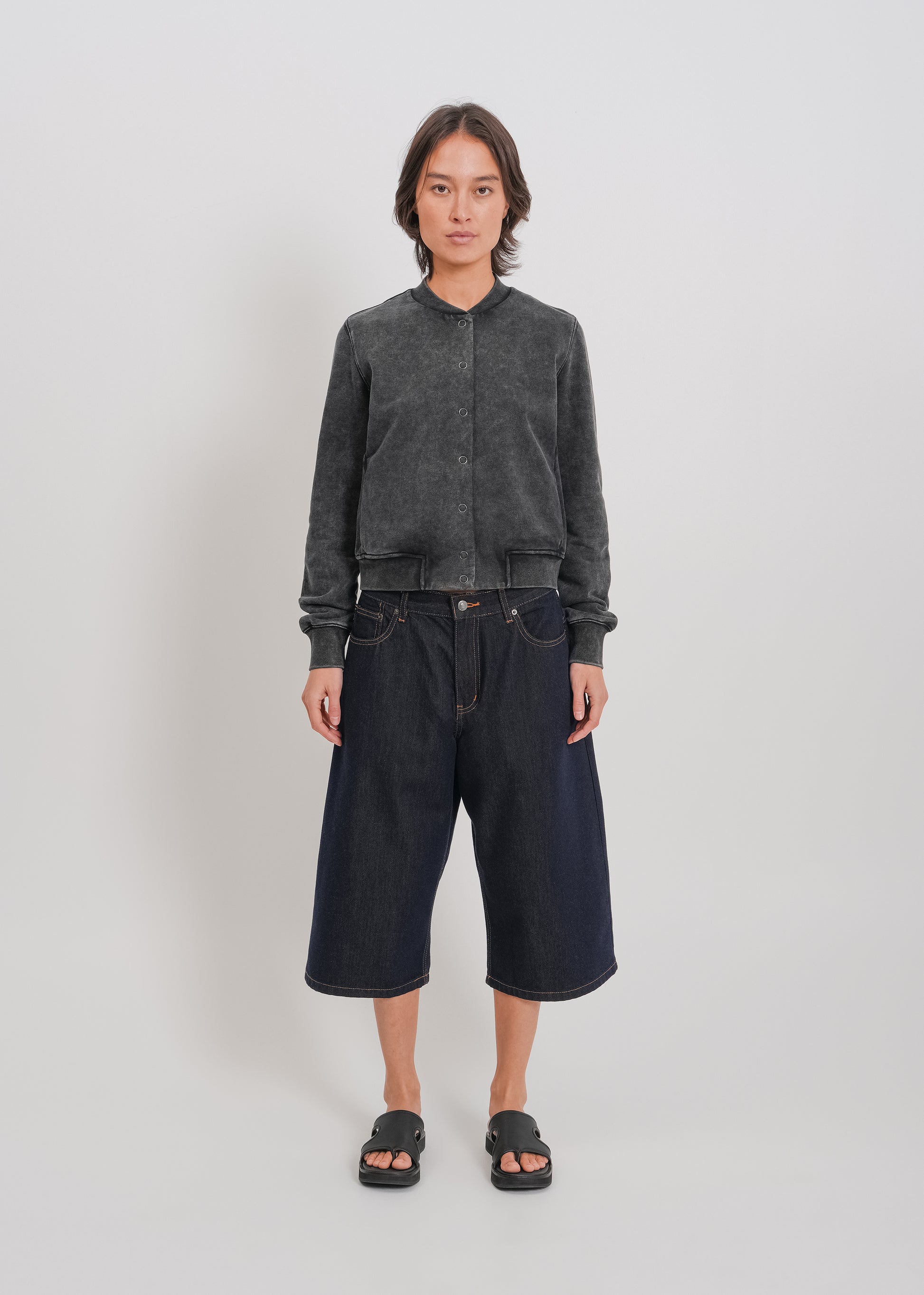 Base Bomber / Washed Black - 
Washed Black (image 1)