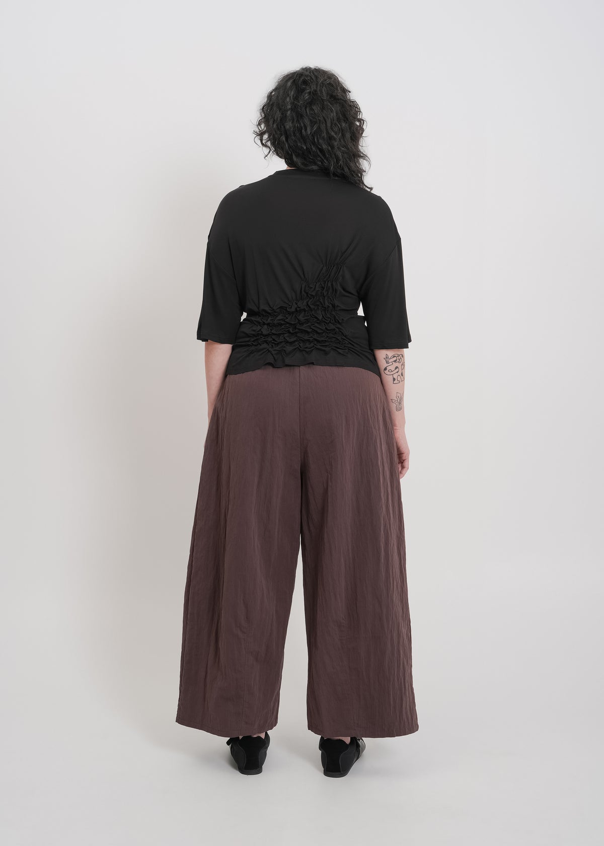 Juniper Tee / Black - 
Black (image 9)