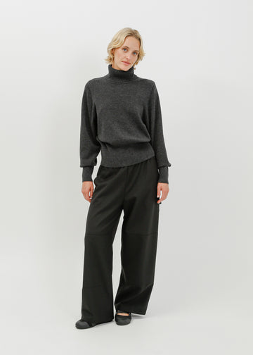 Benson Knit Top / Charcoal