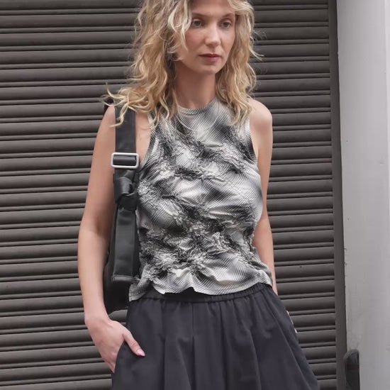 Fallon Top / Black-White - 
Black White (image 2)