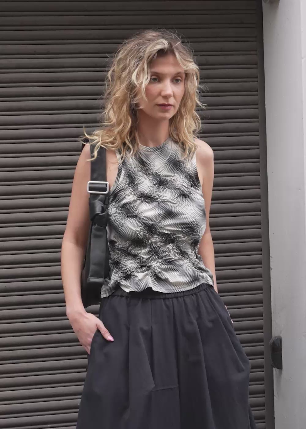 Fallon Top / Black-White - 
Black White (image 2)